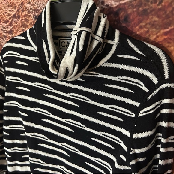 Silk blend Black & White pull-over sweater by Carlisle - Picture 3 of 7